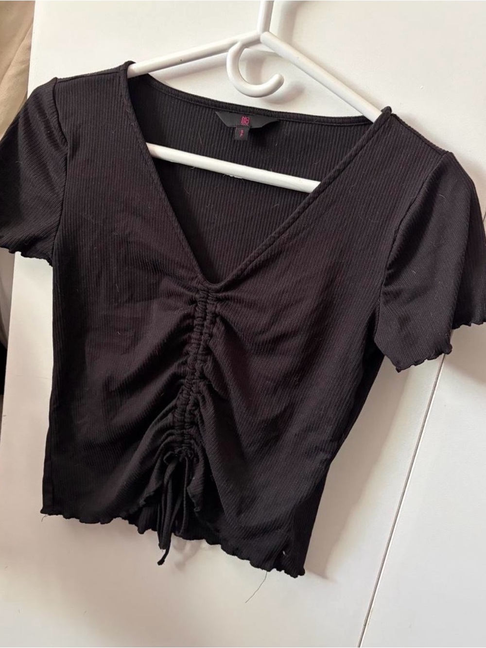 No Boundaries Black Ruched V-Neck Crop Top